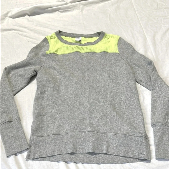 Victorias Secret Sport VSX Sweatshirt Top Small Gray Mesh Athletic Cutout Back - Picture 1 of 6
